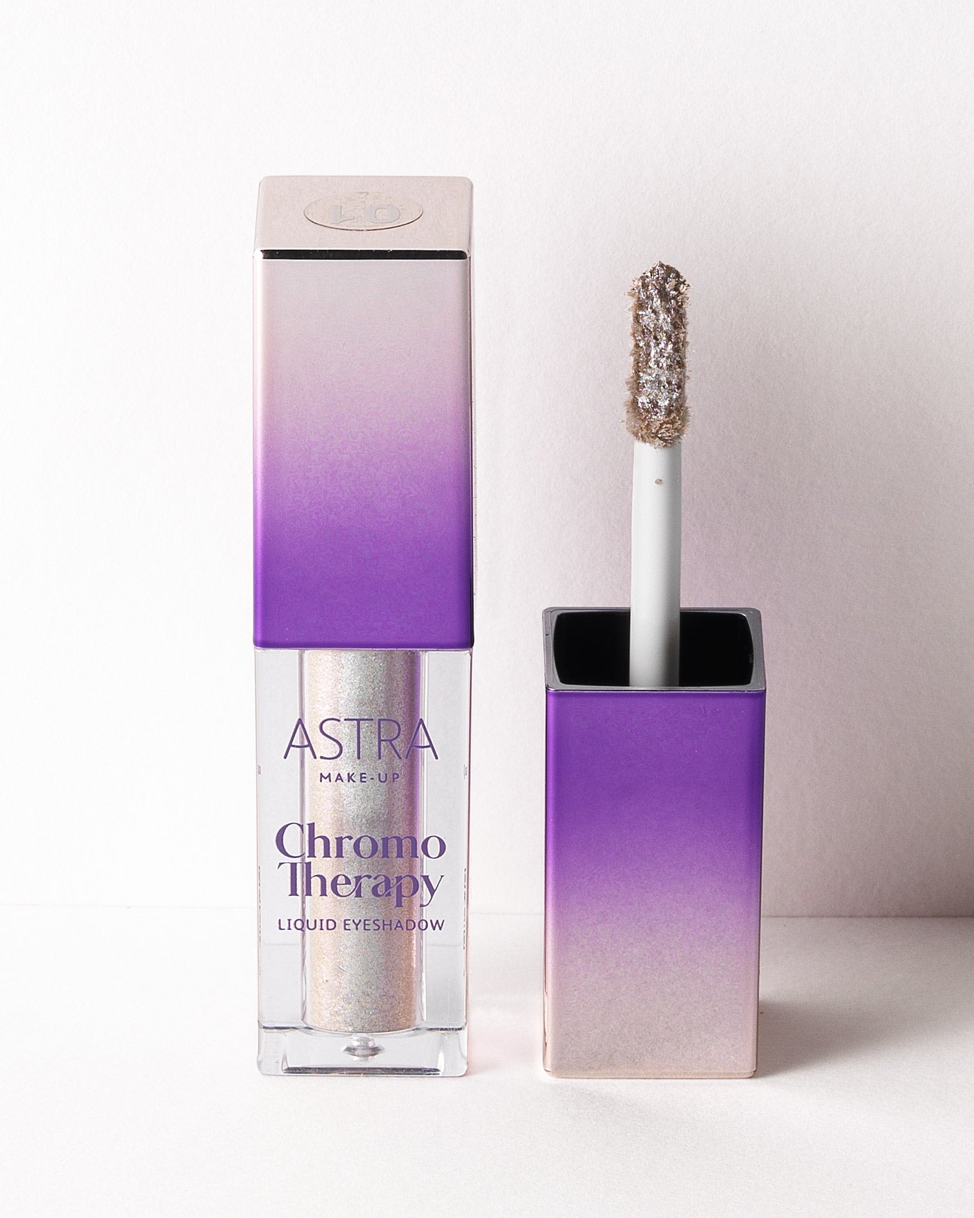 CHROMO THERAPY LIQUID EYESHADOW - 01 - Uv Placebo - Astra Make-Up