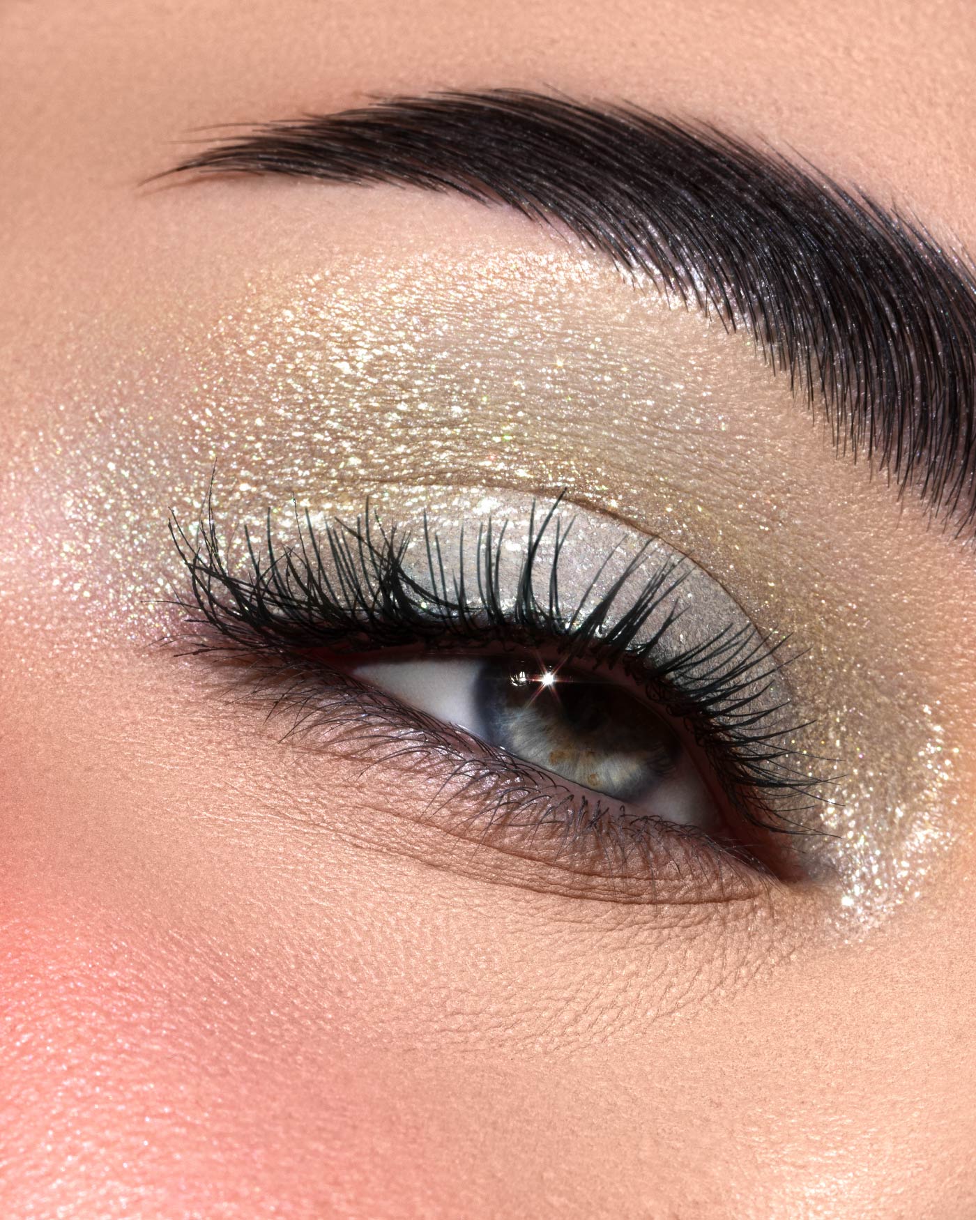 CHROMO THERAPY LIQUID EYESHADOW - 02 - Anesthetic Glow - Astra Make-Up