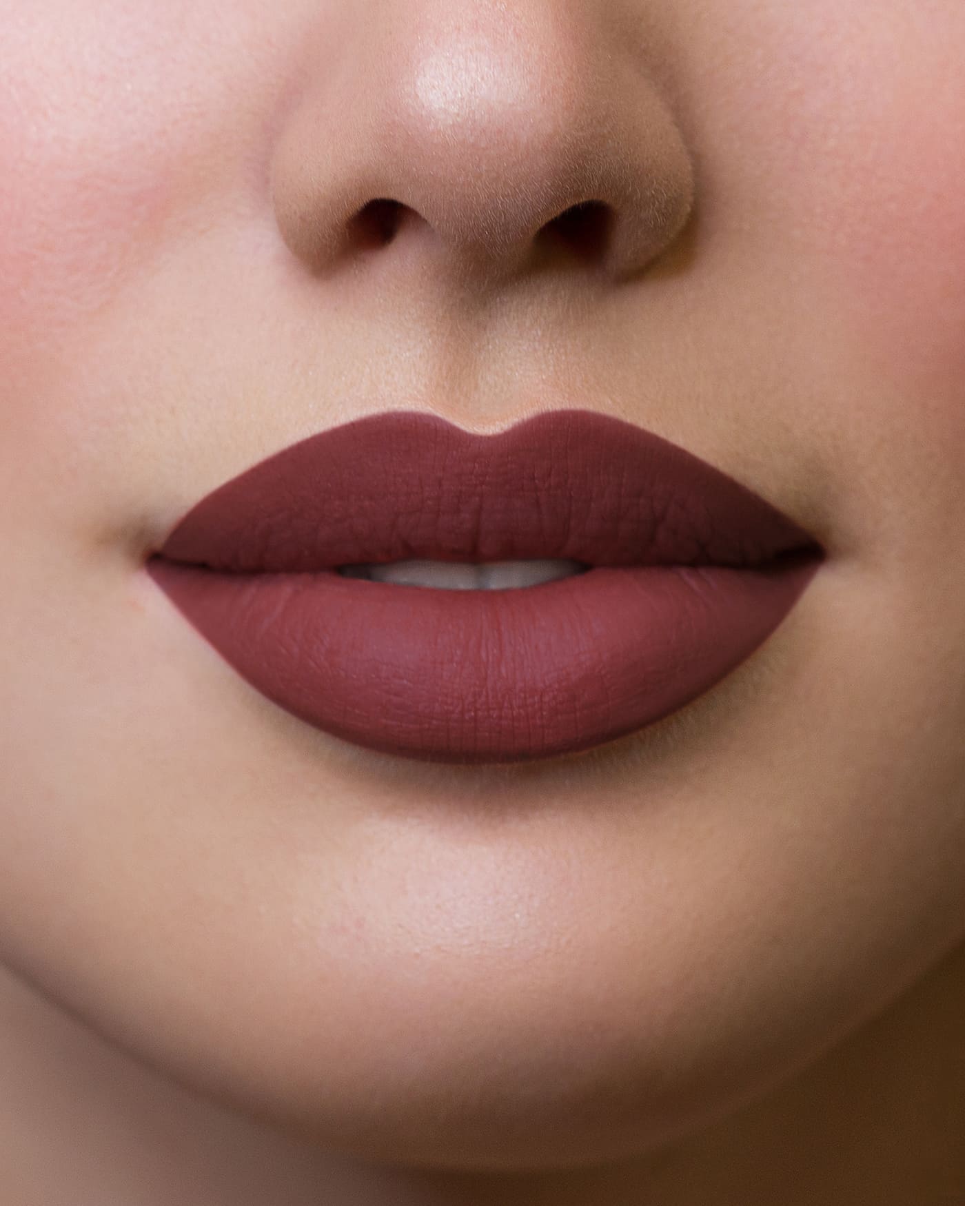 HYPNOTIZE LIQUID LIPSTICK - Colorazioni in Promozione - 15 - Fashionista - Astra Make-Up